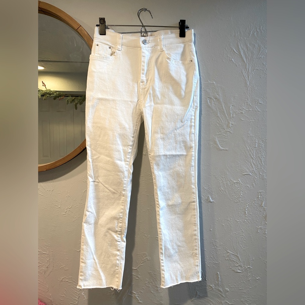 96 Place Woman High Waisted White Crop Denim Jeans
